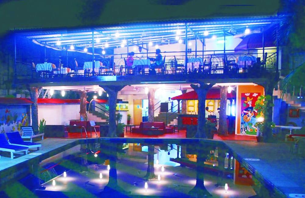 Toshali Goan Village Resort Candolim Exteriör bild