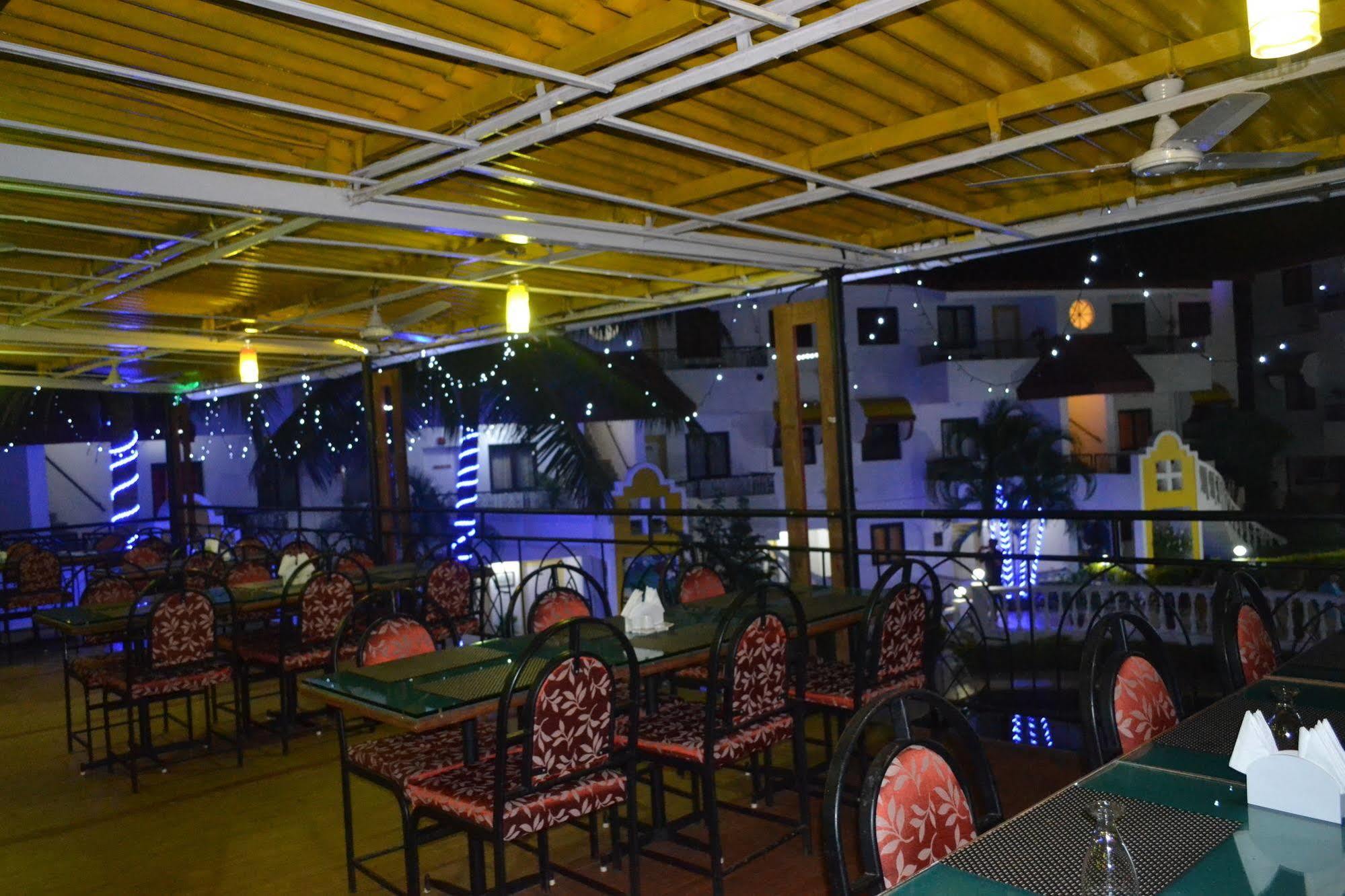 Toshali Goan Village Resort Candolim Exteriör bild
