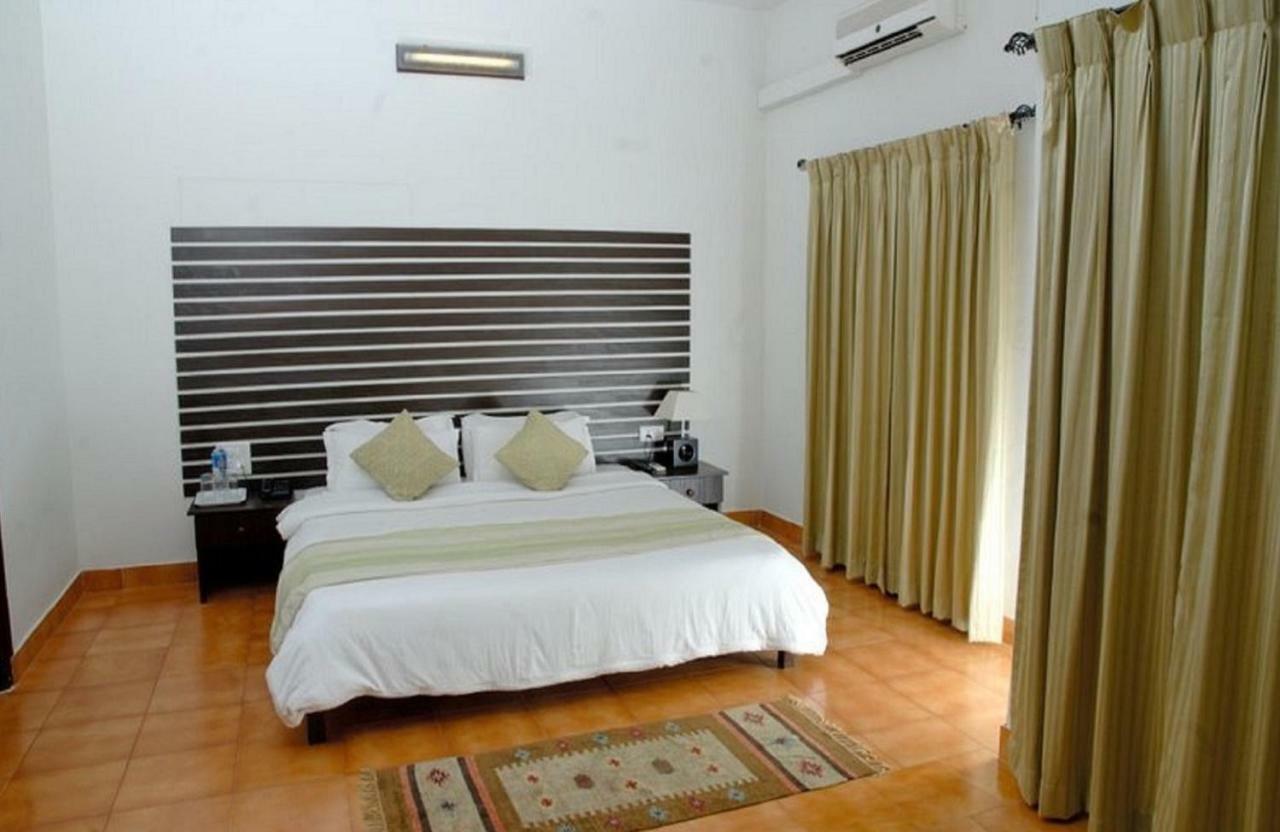 Toshali Goan Village Resort Candolim Exteriör bild