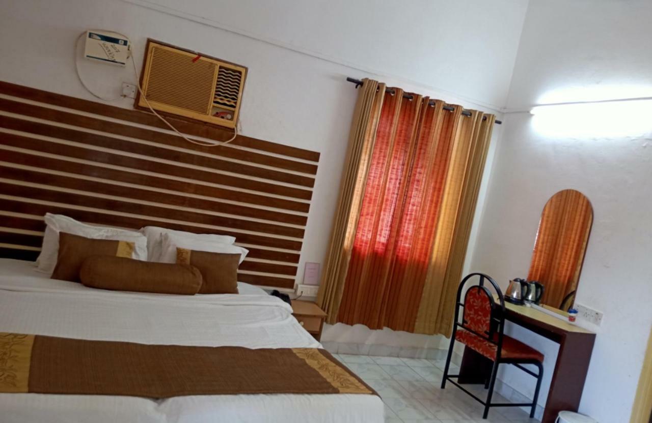 Toshali Goan Village Resort Candolim Exteriör bild